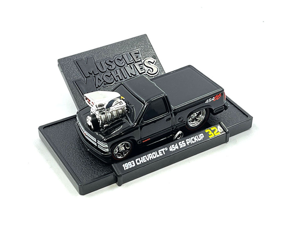 Muscle Machines 1:64 1993 Chevrolet 454 SS Pickup Truck Limited 