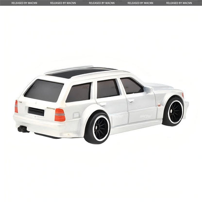 Hot Wheels Boulevard Mercedes-Benz E 36 AMG White Wagon