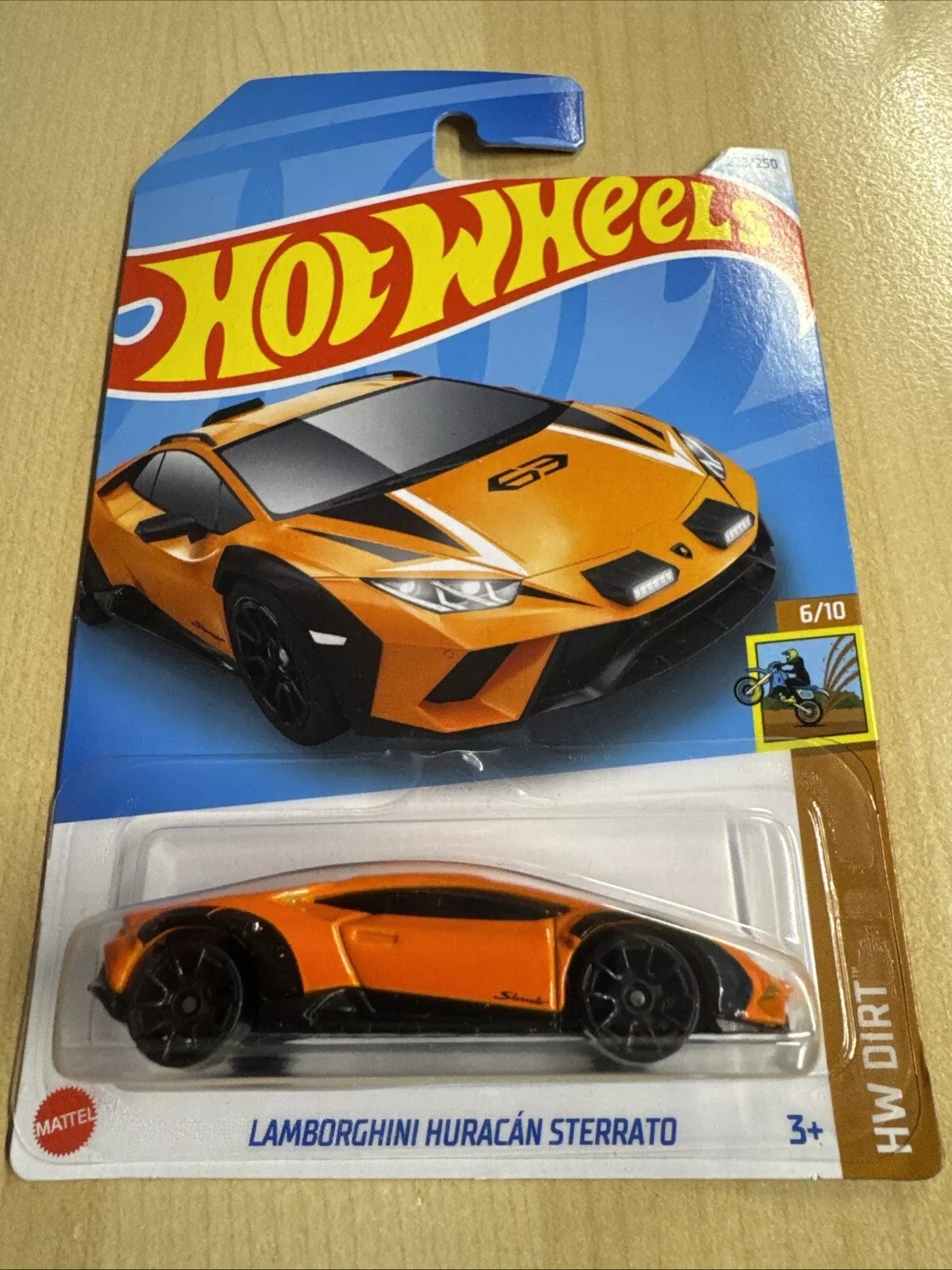 Hot Wheels Worldwide Basic Car 2024 Wave 14 / P Case